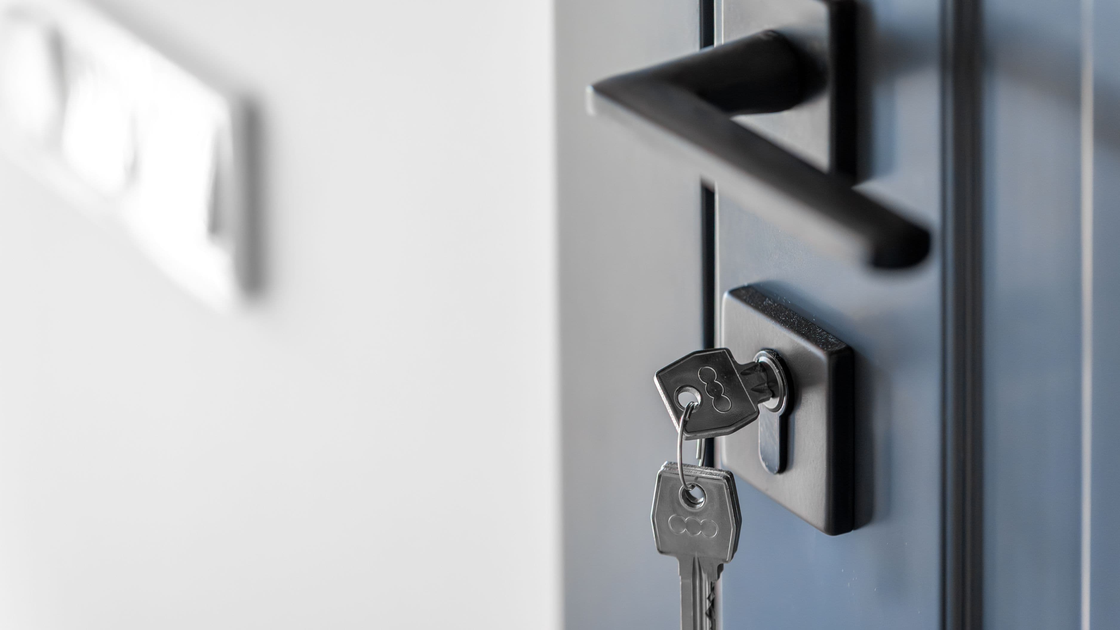 Brass VS. Matte Black Hardware: Which Finish Is Worth the Splurge?