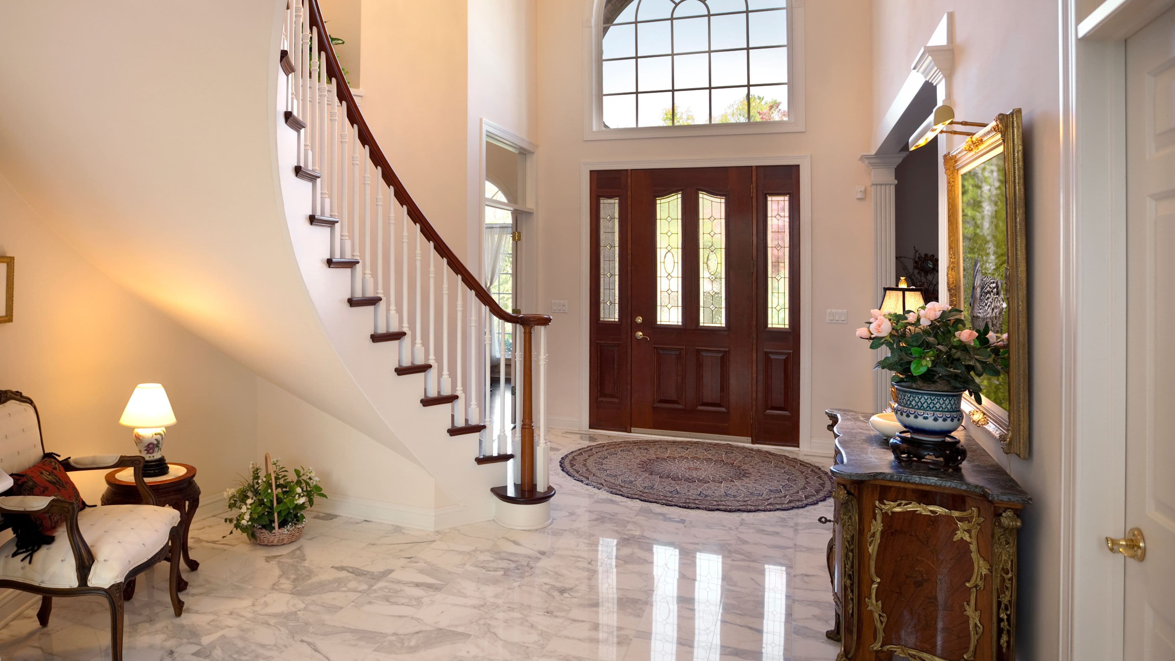 How to Design a Functional Entryway in a Home with No Foyer