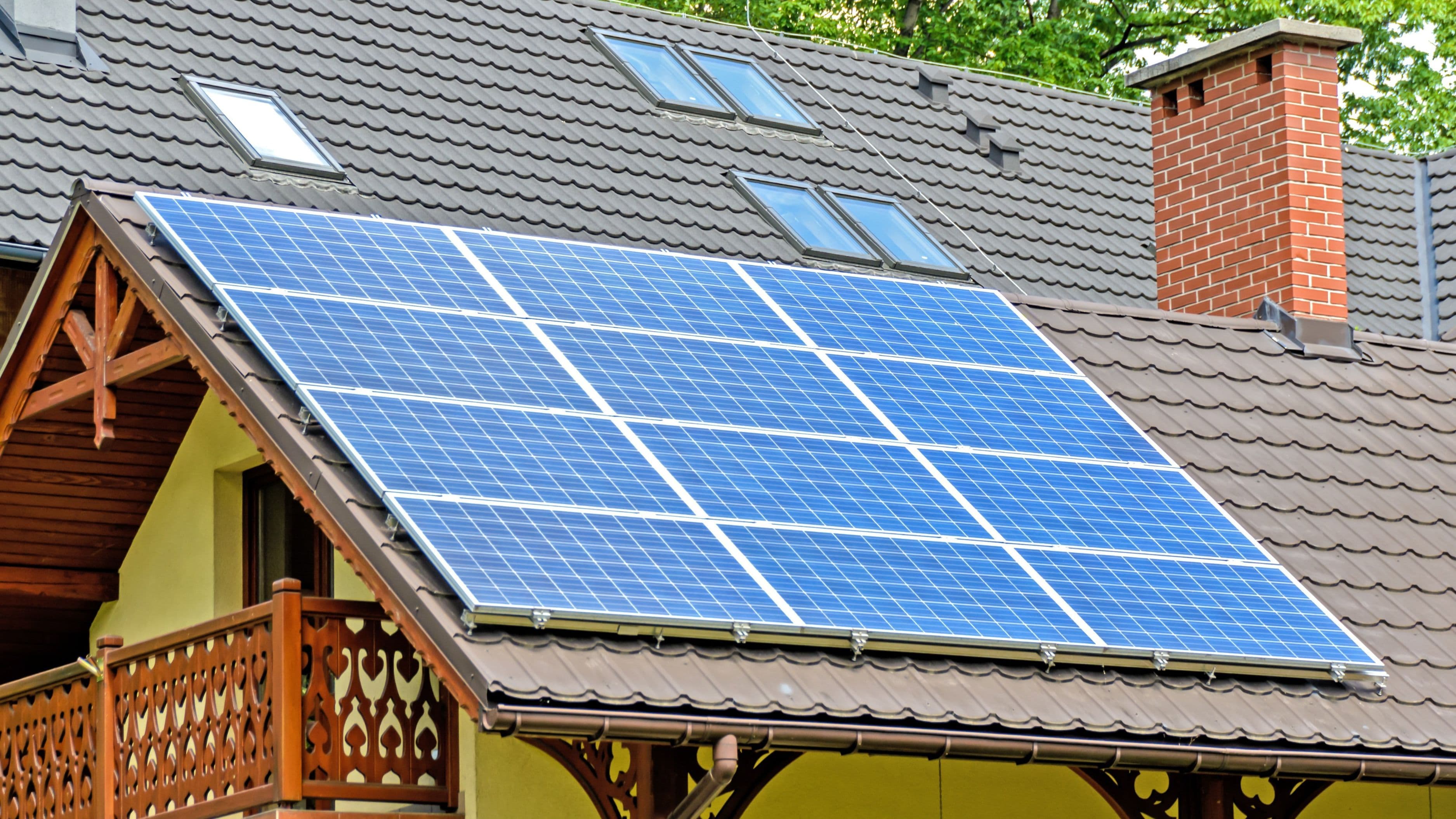 Are Solar Shingles Finally Ready to Replace Traditional Panels?